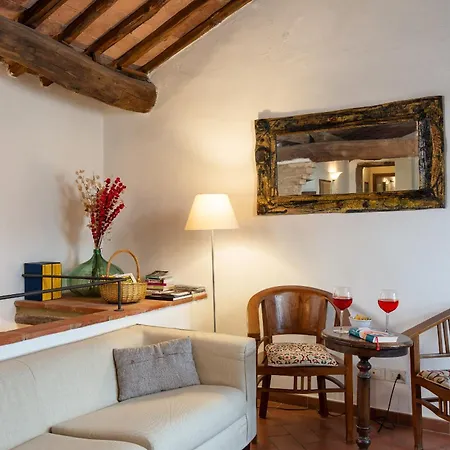 Borgo Dei Fondi بيت للعطل سيينا